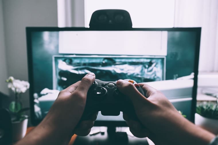 ゲームをプレイしている画像